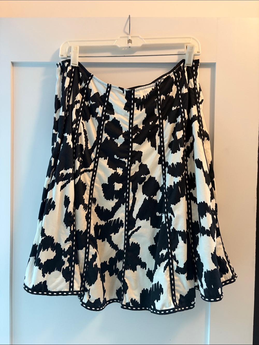 Vintage CAbi Black & White Abstract Print Skater Skirt